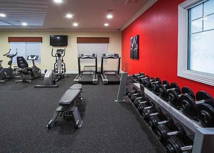 Country & By Radisson, Bloomington-normal Airport, Il 4*