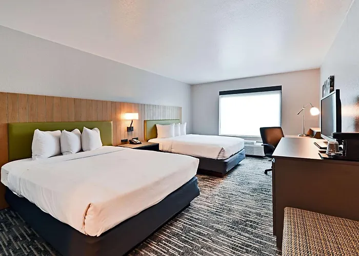 Country & By Radisson, Bloomington-normal Airport, Il Hotel Bloomington