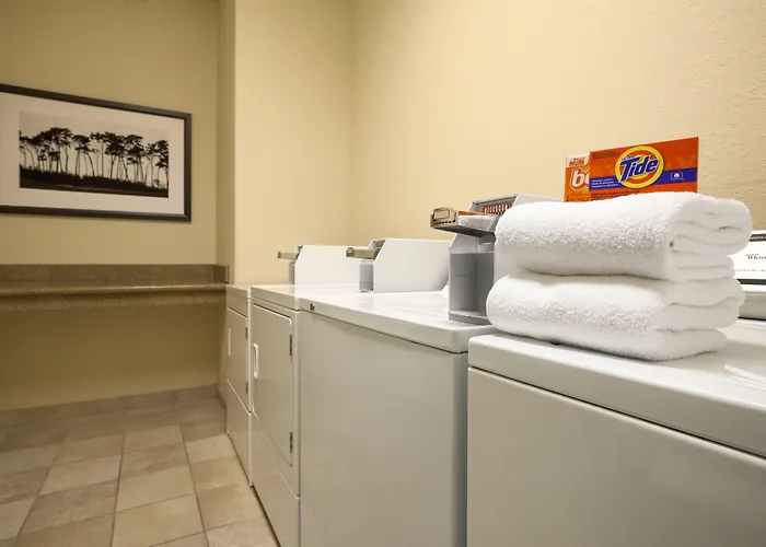 Country & By Radisson, Bloomington-normal Airport, Il 4* Bloomington