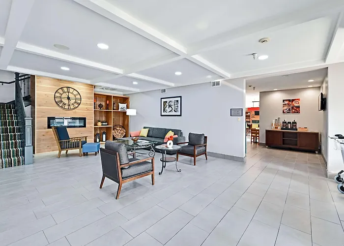 Country & By Radisson, Bloomington-normal Airport, Il Hotel 4*
