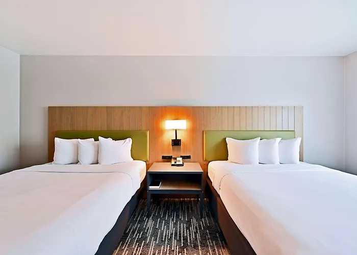 Hotel Country & By Radisson, Bloomington-normal Airport, Il 4*
